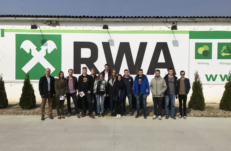 Látogatás az RWA Magyarország Kft. ikrényi központjában